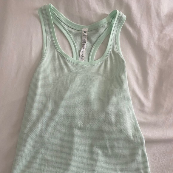 Lululemon Swiftly Tech Racerback Tank Top *Race Length
Color:Mint Moment
Size:6 - Picture 1 of 4